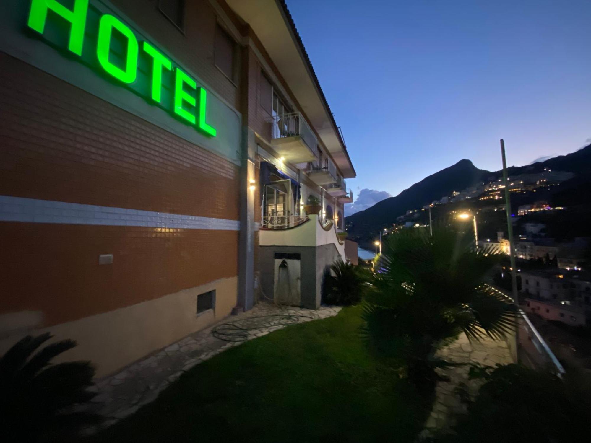 Hotel Vietri Coast Exterior foto